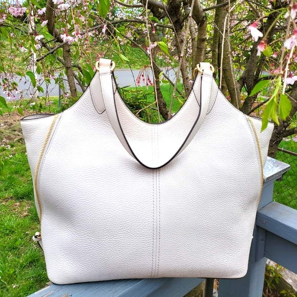 🔥SOLD🔥🆕️NWT BETH Michael🌻Kors LG Tote Shoulder bag/Ivory👜 - Picture 2 of 14
